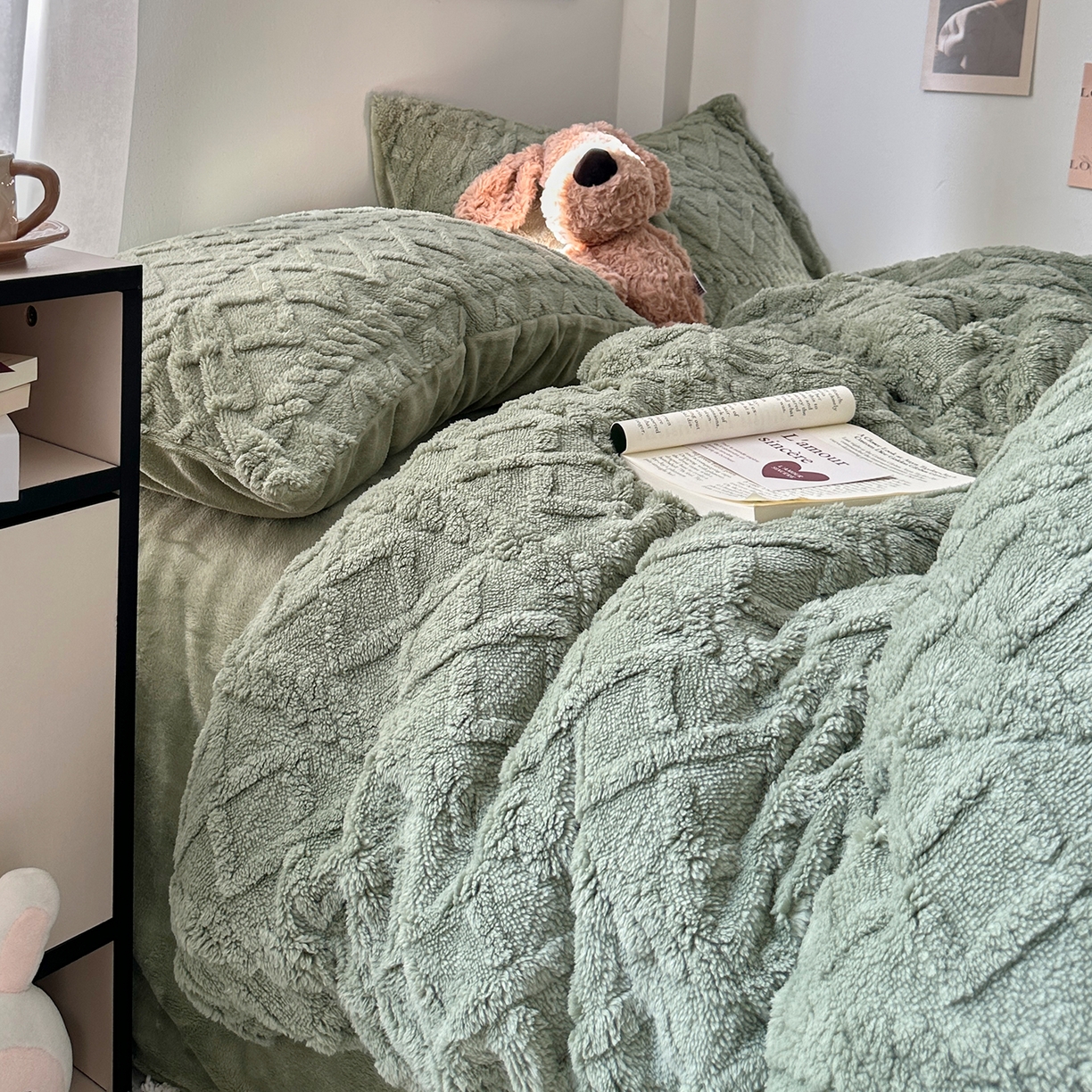 91家纺网 家纺一手货源 找家纺 艾咪-Amy ntmy 2025新款治愈系少女风塔芙绒牛奶绒四件套 抹茶