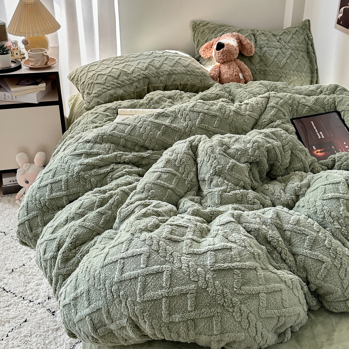 91家纺网 家纺一手货源 找家纺 艾咪-Amy ntmy 2025新款治愈系少女风塔芙绒牛奶绒四件套 抹茶