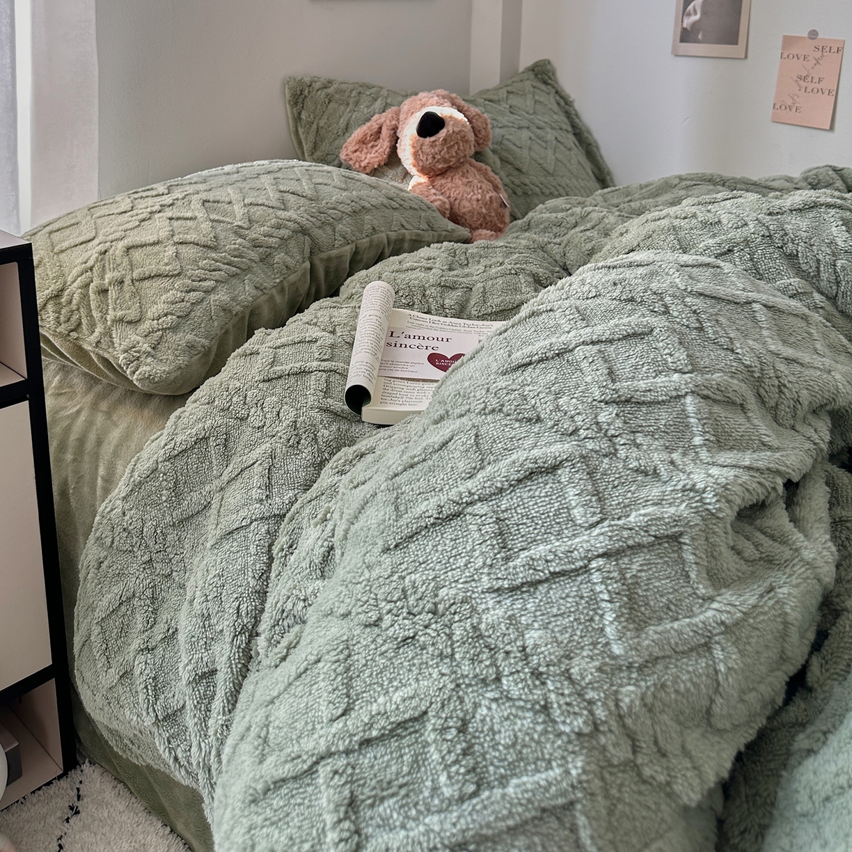 91家纺网 家纺一手货源 找家纺 艾咪-Amy ntmy 2025新款治愈系少女风塔芙绒牛奶绒四件套 抹茶