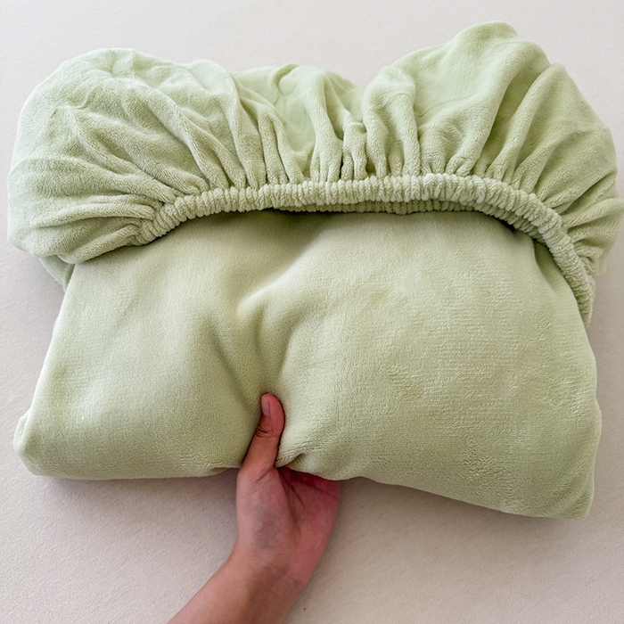 91家纺网 家纺一手货源 找家纺 三朵家纺 2025新款牛奶绒印花单床笠 床笠单件 嫩绿