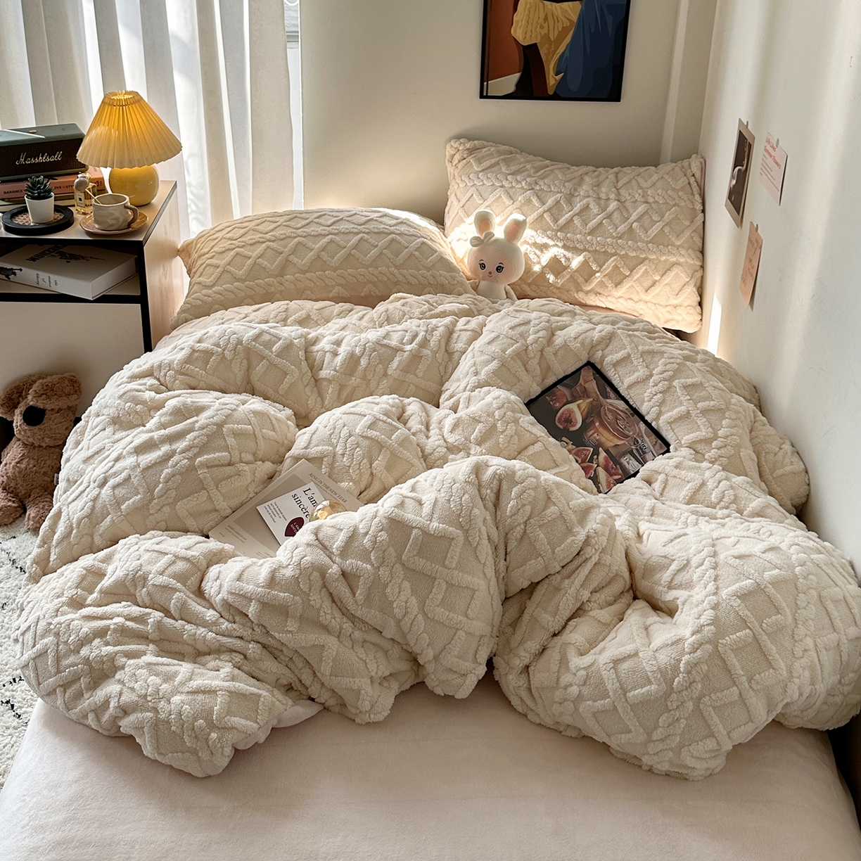 91家纺网 家纺一手货源 找家纺 艾咪-Amy ntmy 2025新款治愈系少女风塔芙绒牛奶绒四件套 奶白