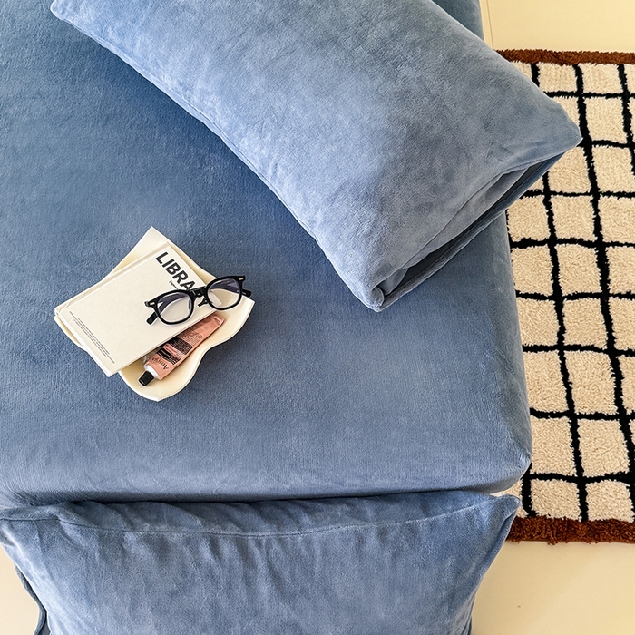 91家纺网 家纺一手货源 找家纺 三朵家纺 2025新款牛奶绒印花单床笠 床笠单件 蔚蓝