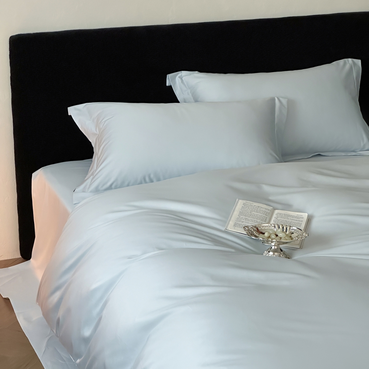 91家纺网 家纺一手货源 找家纺 三味舒屋 2025新款50s全棉纯棉纯色四件套-长期主义 长期主义-净月蓝