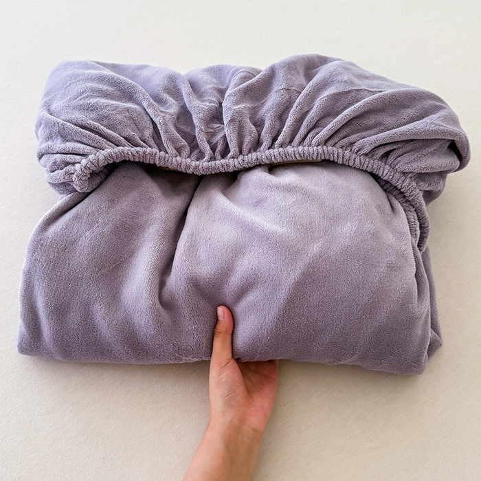 91家纺网 家纺一手货源 找家纺 三朵家纺 2025新款牛奶绒印花单床笠 床笠单件 薰衣草