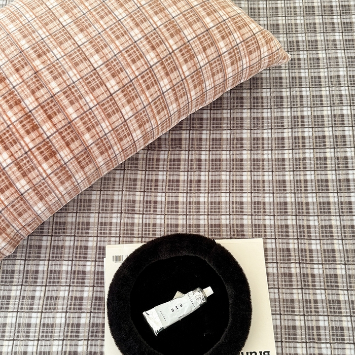 91家纺网 家纺一手货源 找家纺 三朵家纺 2025新款牛奶绒印花单床笠 床笠单件 中古灰格