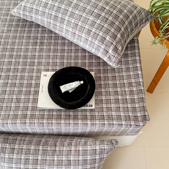 91家纺网 家纺一手货源 找家纺 三朵家纺 2025新款牛奶绒印花单床笠 床笠单件 中古灰格