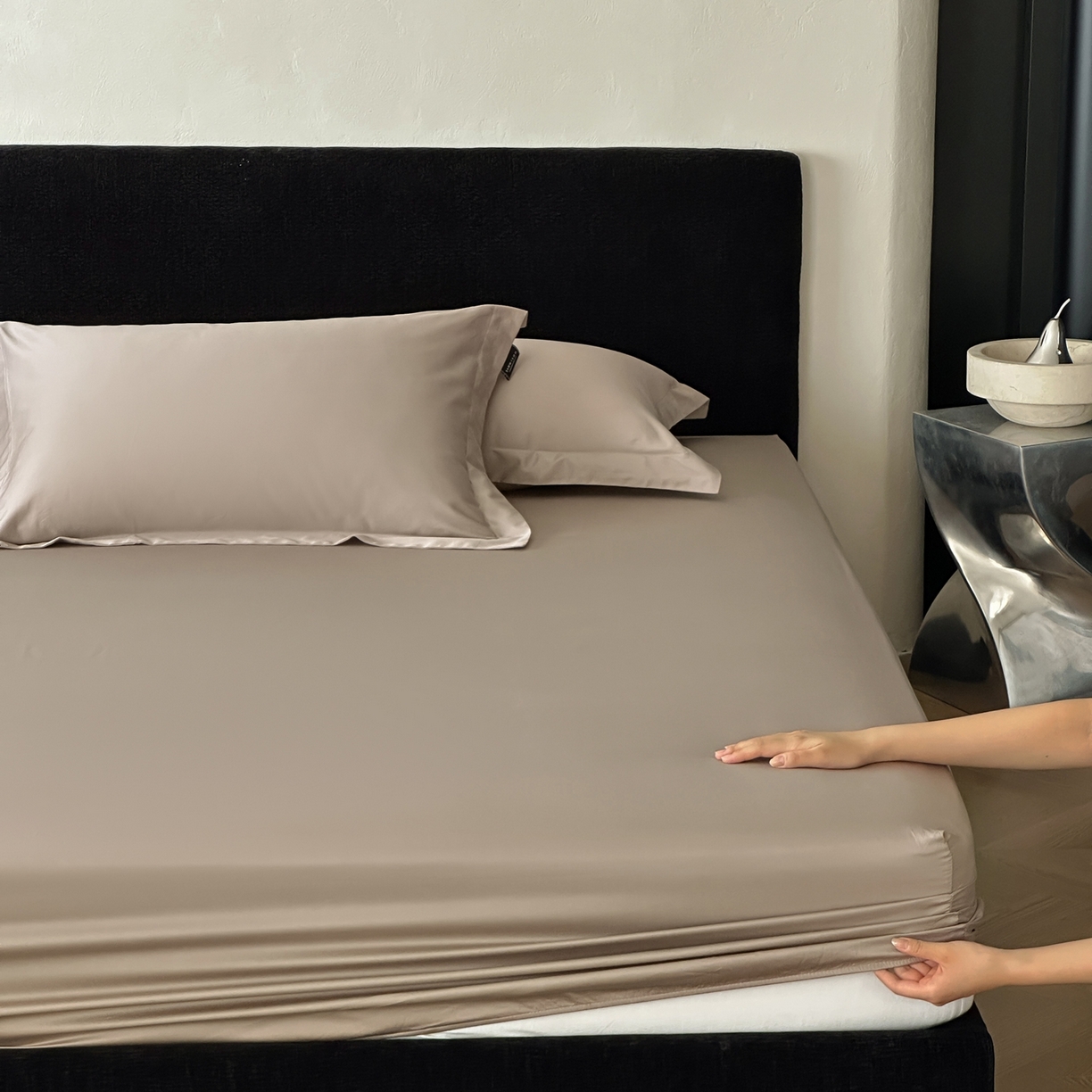 91家纺网 家纺一手货源 找家纺 三味舒屋 2025新款50s全棉纯棉纯色单床笠床笠单件-长期主义 长期主义-茶棕色