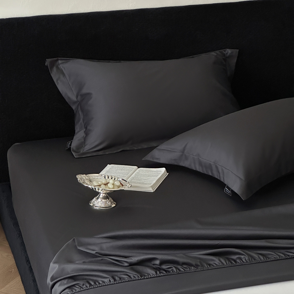 91家纺网 家纺一手货源 找家纺 三味舒屋 2025新款50s全棉纯棉纯色单床笠床笠单件-长期主义 长期主义-摩卡黑灰