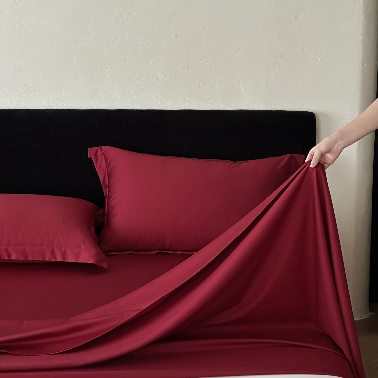91家纺网 家纺一手货源 找家纺 三味舒屋 2025新款50s全棉纯棉纯色单床单床单单件-长期主义 长期主义-朗姆酒红