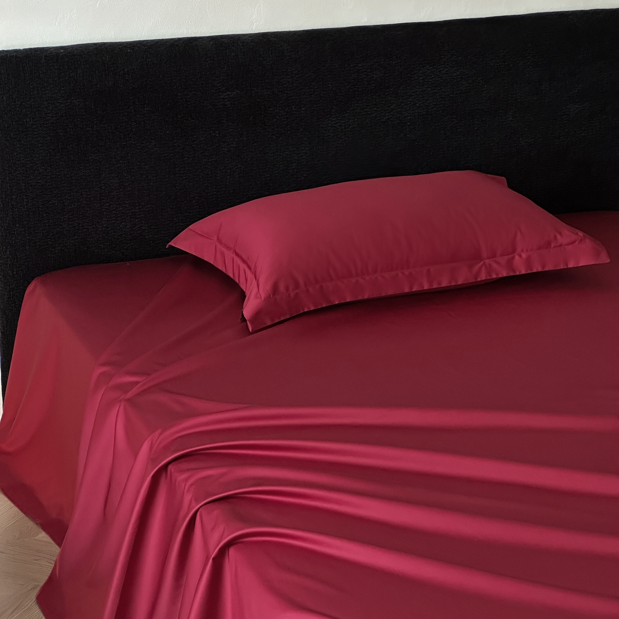 91家纺网 家纺一手货源 找家纺 三味舒屋 2025新款50s全棉纯棉纯色单床单床单单件-长期主义 长期主义-朗姆酒红