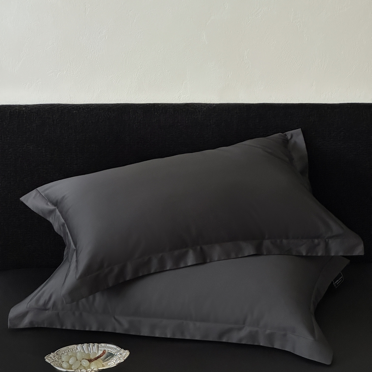 91家纺网 家纺一手货源 找家纺 三味舒屋 2025新款50s全棉纯棉纯色单枕套枕套单件-长期主义 长期主义-摩卡黑灰