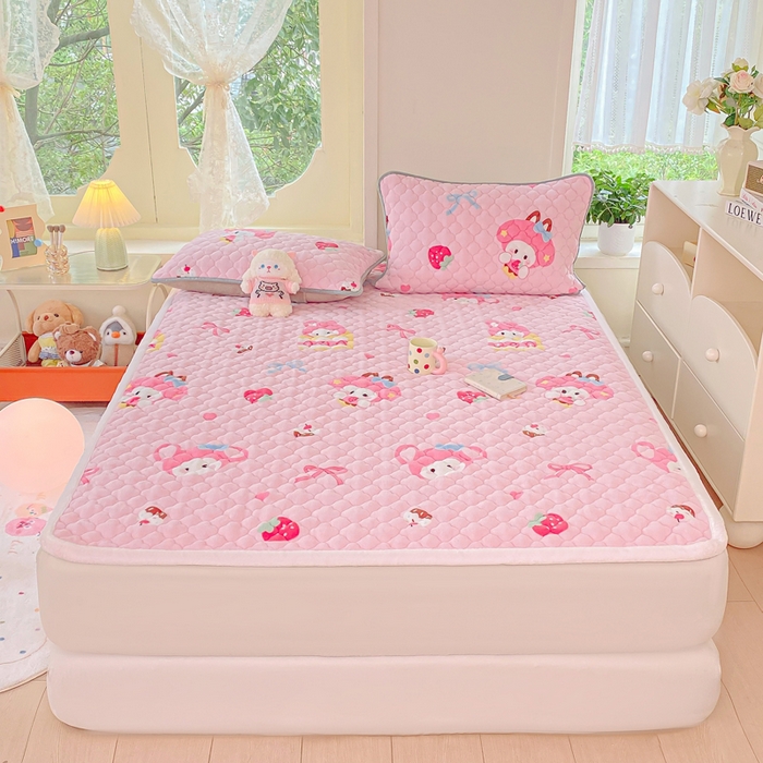 91家纺网 家纺一手货源 找家纺 康纳利 2025新款亲肤舒适牛奶绒加厚保暖卡通床垫床褥 床褥款-粉萌兔