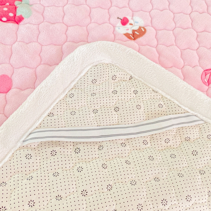 91家纺网 家纺一手货源 找家纺 康纳利 2025新款亲肤舒适牛奶绒加厚保暖卡通床垫床褥 床褥款-粉萌兔