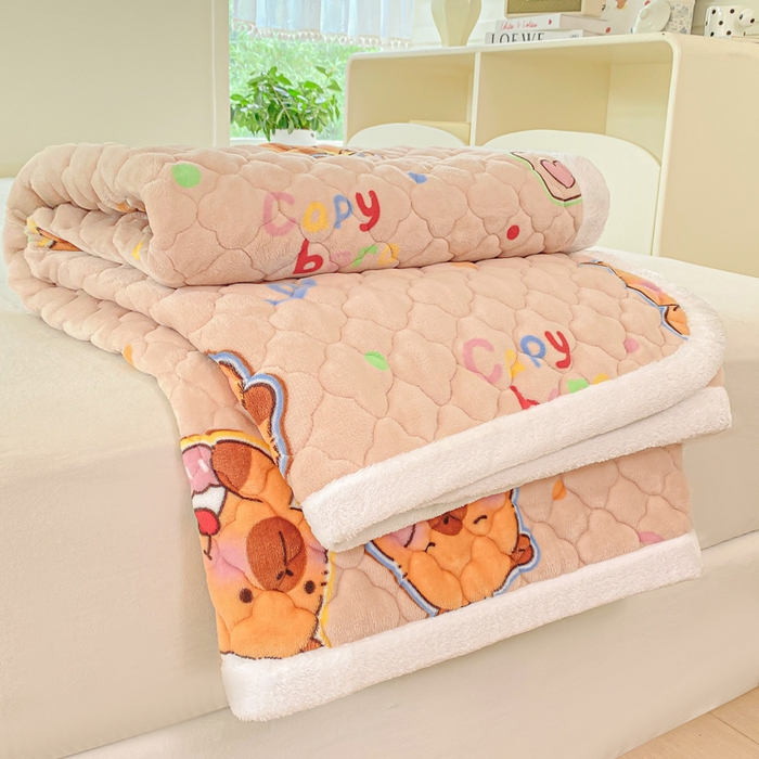 91家纺网 家纺一手货源 找家纺 康纳利 2025新款亲肤舒适牛奶绒加厚保暖卡通床垫床褥 床褥款-卡皮巴拉