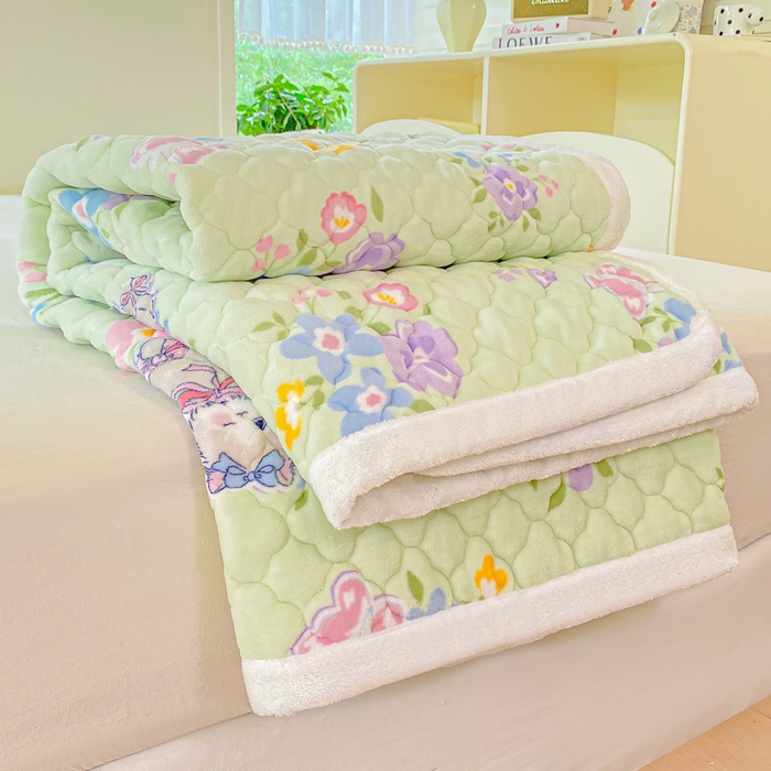 91家纺网 家纺一手货源 找家纺 康纳利 2025新款亲肤舒适牛奶绒加厚保暖卡通床垫床褥 床褥款-礼物小咪