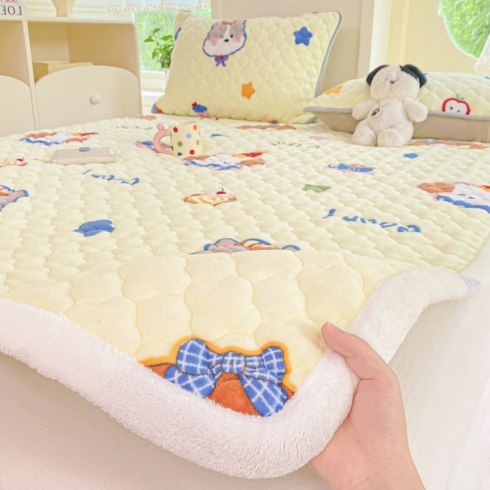 91家纺网 家纺一手货源 找家纺 康纳利 2025新款亲肤舒适牛奶绒加厚保暖卡通床垫床褥 床褥款-奶油宠物
