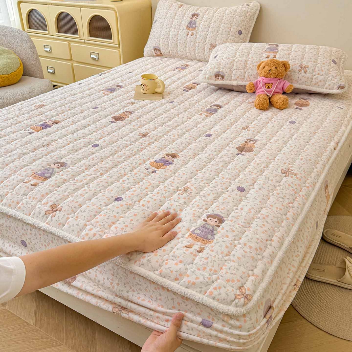 LIFE.丽芙 2025秋冬新款牛奶绒加厚夹棉单床笠印花款床垫子保护套秋冬保暖床罩子三件套 甜美女孩