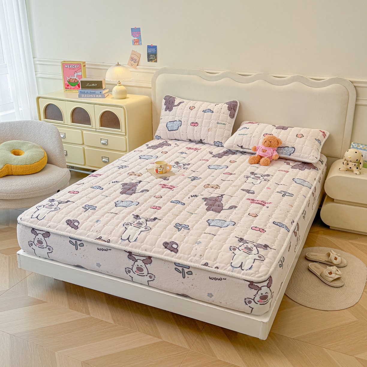 91家纺网 家纺一手货源 找家纺 LIFE.丽芙 2025秋冬新款牛奶绒加厚夹棉单床笠印花款床垫子保护套秋冬保暖床罩子三件套 萌喵酷狗