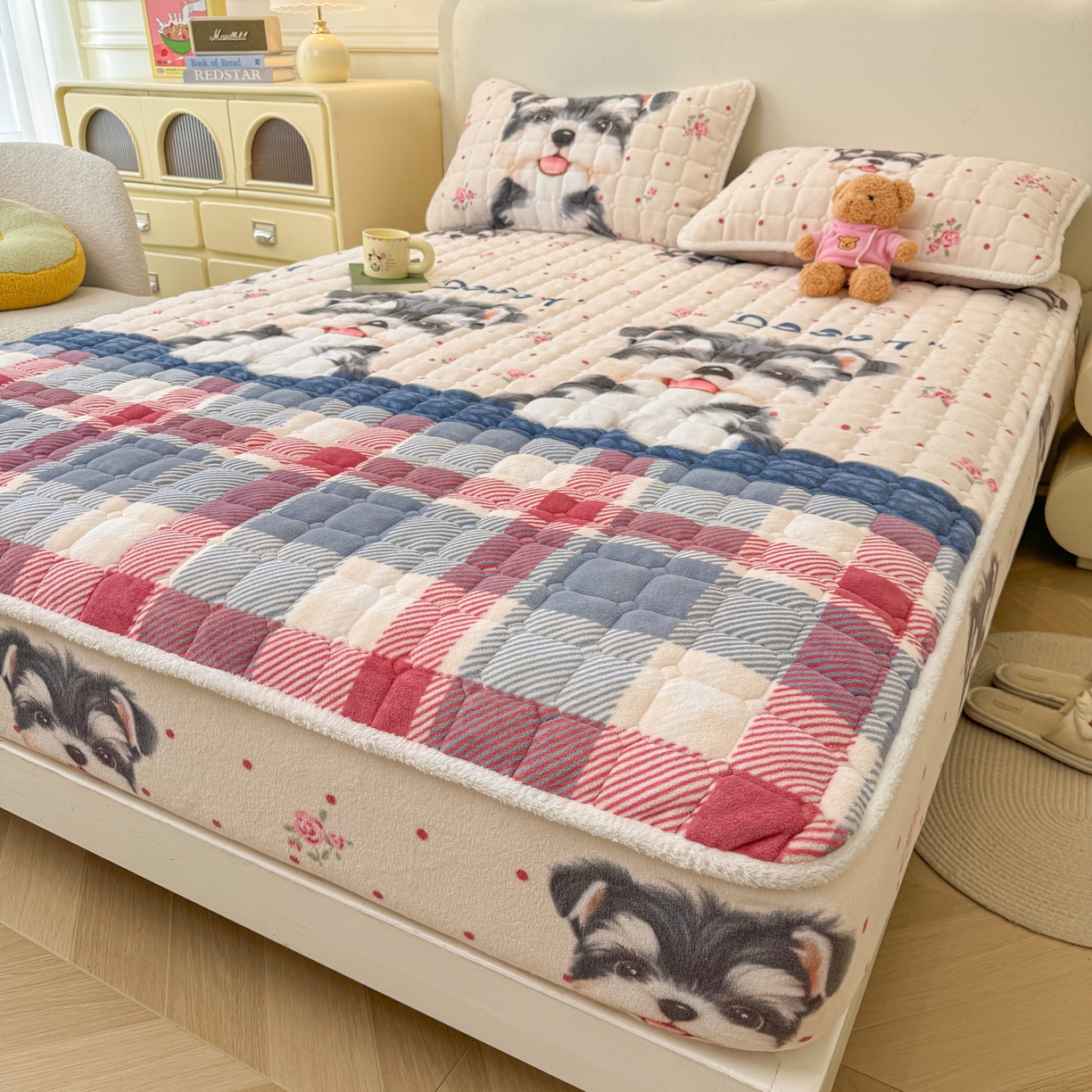 91家纺网 家纺一手货源 找家纺 LIFE.丽芙 2025秋冬新款牛奶绒加厚夹棉单床笠印花款床垫子保护套秋冬保暖床罩子三件套 修狗