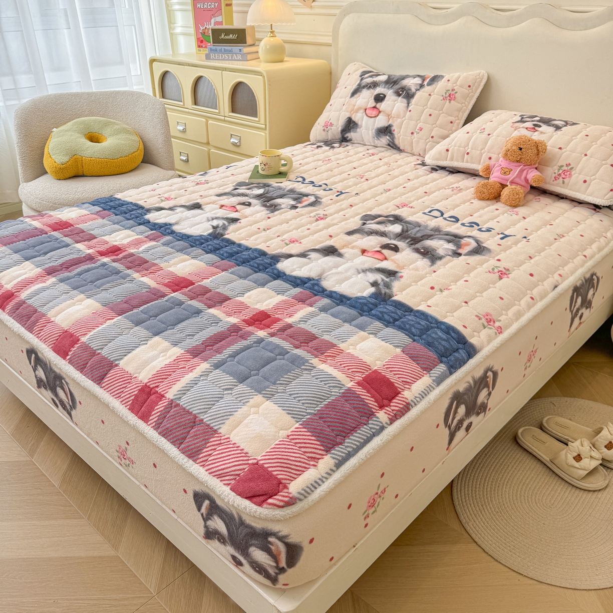 91家纺网 家纺一手货源 找家纺 LIFE.丽芙 2025秋冬新款牛奶绒加厚夹棉单床笠印花款床垫子保护套秋冬保暖床罩子三件套 修狗