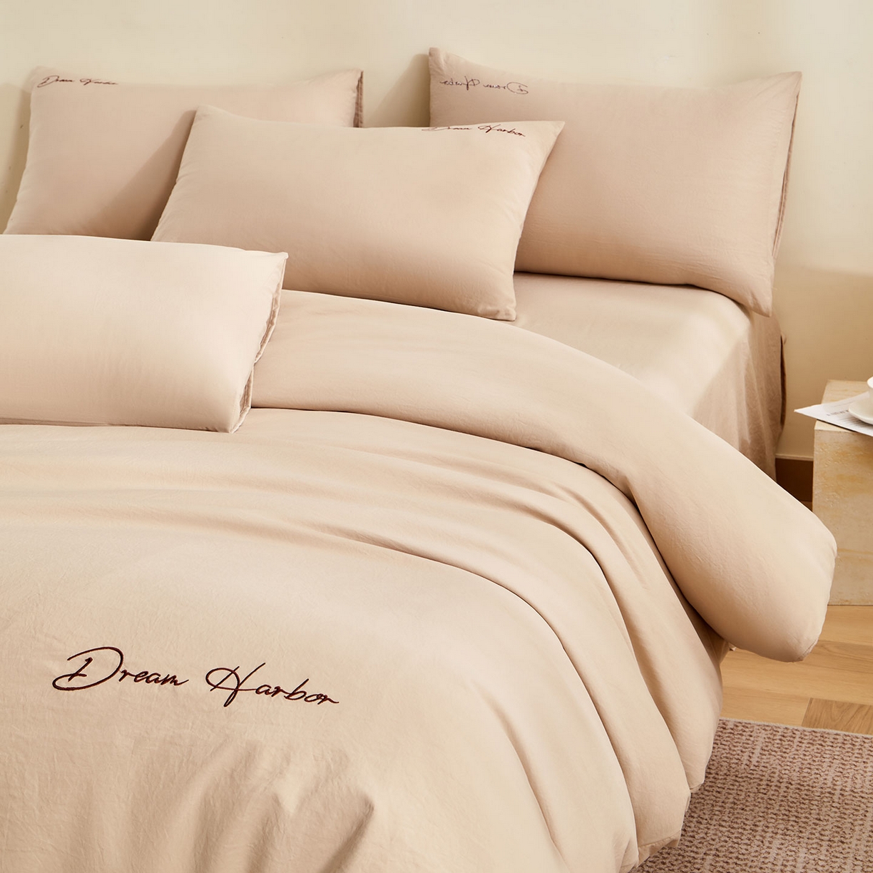 91家纺网 家纺一手货源 找家纺 （总）卡初家居（原微来） 2025新款秋冬A类母婴级磨毛加厚亲肤棉简约刺绣四件套(提供买家秀)