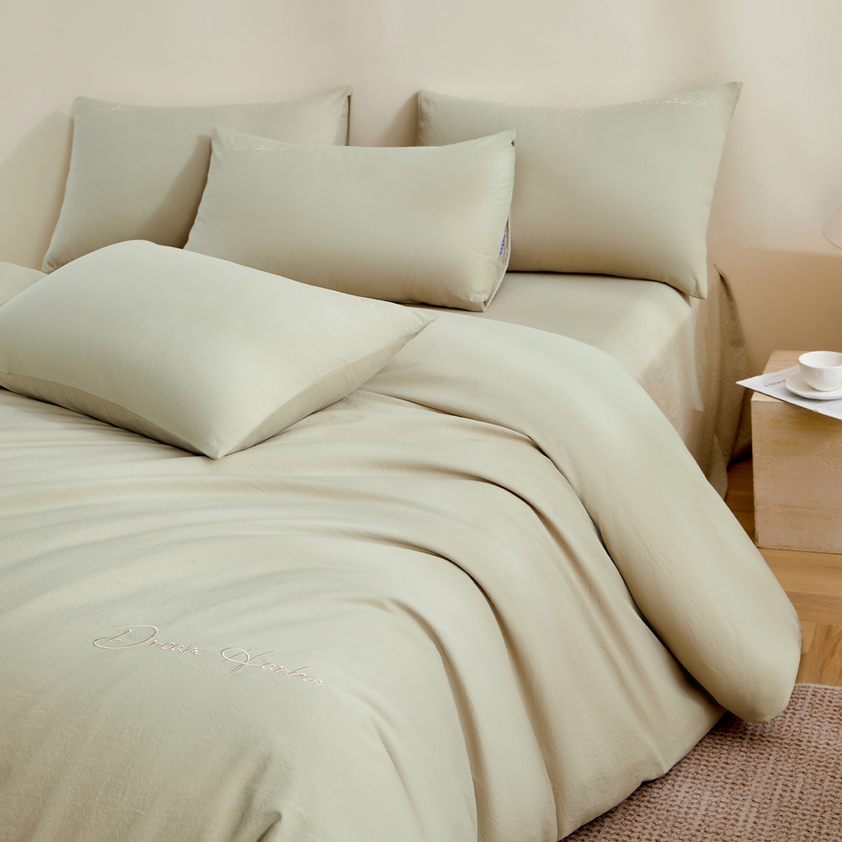 91家纺网 家纺一手货源 找家纺 （总）卡初家居（原微来） 2025新款秋冬A类母婴级磨毛加厚亲肤棉简约刺绣四件套(提供买家秀)