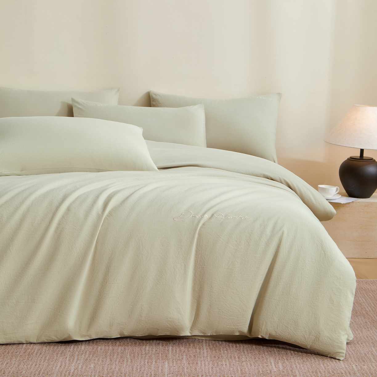 91家纺网 家纺一手货源 找家纺 卡初家居（原微来） 2025新款秋冬A类母婴级磨毛加厚亲肤棉简约刺绣四件套(提供买家秀) 港湾-艾草绿