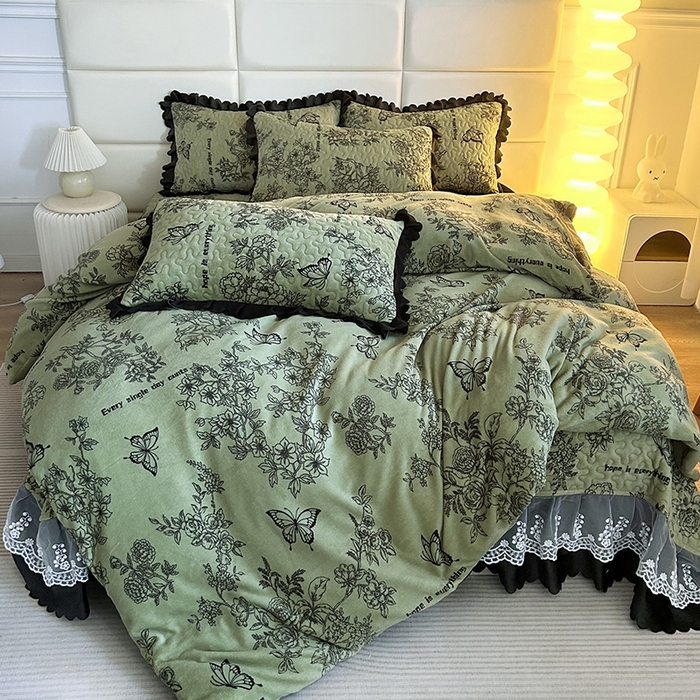 91家纺网 家纺一手货源 找家纺 （总）梦柏家纺 2025新款牛奶绒夹棉床盖四件套