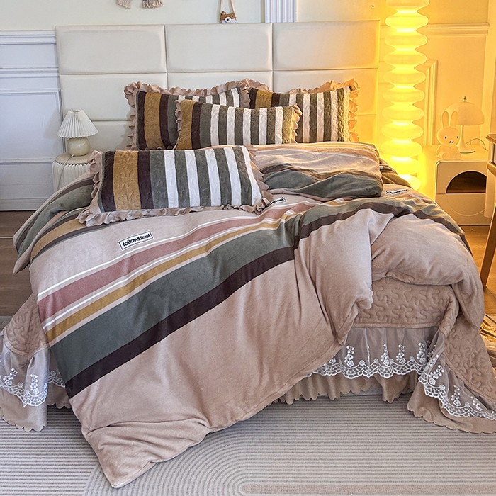 91家纺网 家纺一手货源 找家纺 （总）梦柏家纺 2025新款牛奶绒夹棉床盖四件套