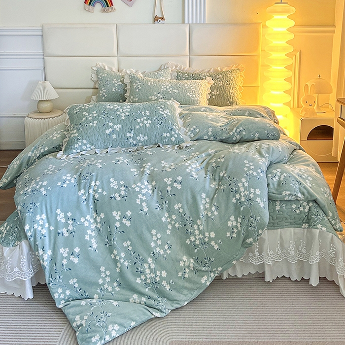 91家纺网 家纺一手货源 找家纺 （总）梦柏家纺 2025新款牛奶绒夹棉床盖四件套