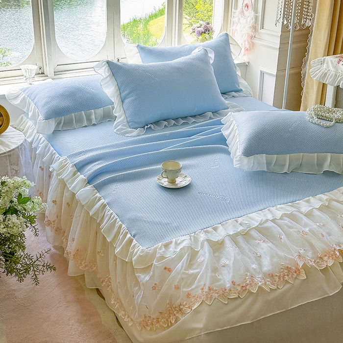 91家纺网 家纺一手货源 找家纺 （总）虹星家纺 2025新款A类冰感凉豆豆床裙席三件套-素夏