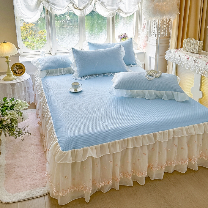 91家纺网 家纺一手货源 找家纺 虹星家纺 2025新款A类冰感凉豆豆床裙席三件套-素夏 素夏-天空蓝