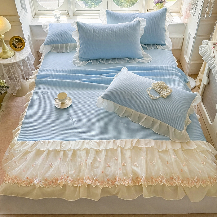 91家纺网 家纺一手货源 找家纺 虹星家纺 2025新款A类冰感凉豆豆床裙席三件套-素夏 素夏-天空蓝