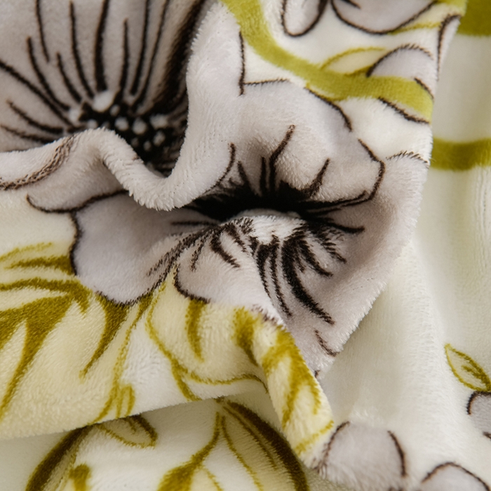 91家纺网 家纺一手货源 找家纺 赫本 2025新品8斤爆品牛奶绒四件套床裙款金雕绒法莱绒四套件 花开绽放