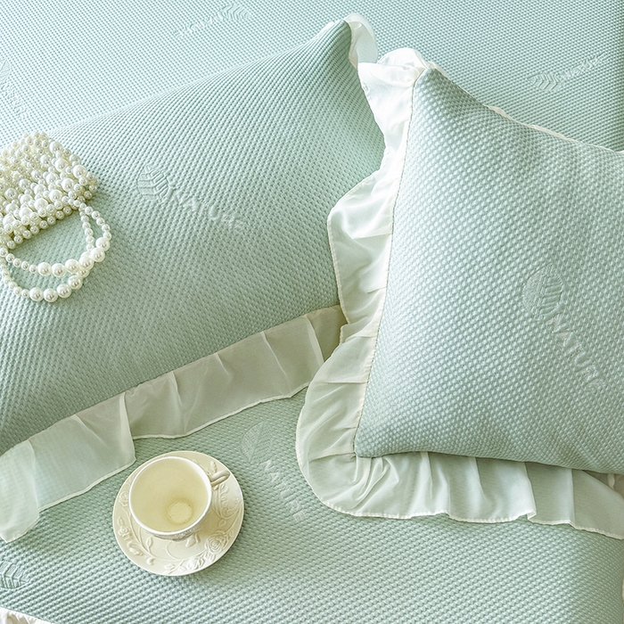 91家纺网 家纺一手货源 找家纺 虹星家纺 2025新款A类冰感凉豆豆床裙席三件套-素夏 素夏-青果绿