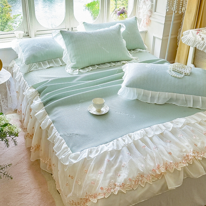 91家纺网 家纺一手货源 找家纺 虹星家纺 2025新款A类冰感凉豆豆床裙席三件套-素夏 素夏-青果绿