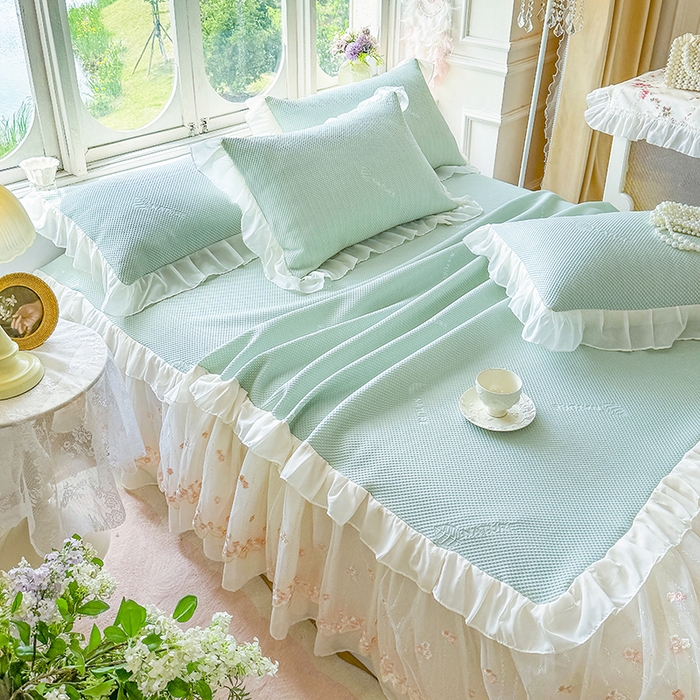 91家纺网 家纺一手货源 找家纺 虹星家纺 2025新款A类冰感凉豆豆床裙席三件套-素夏 素夏-青果绿