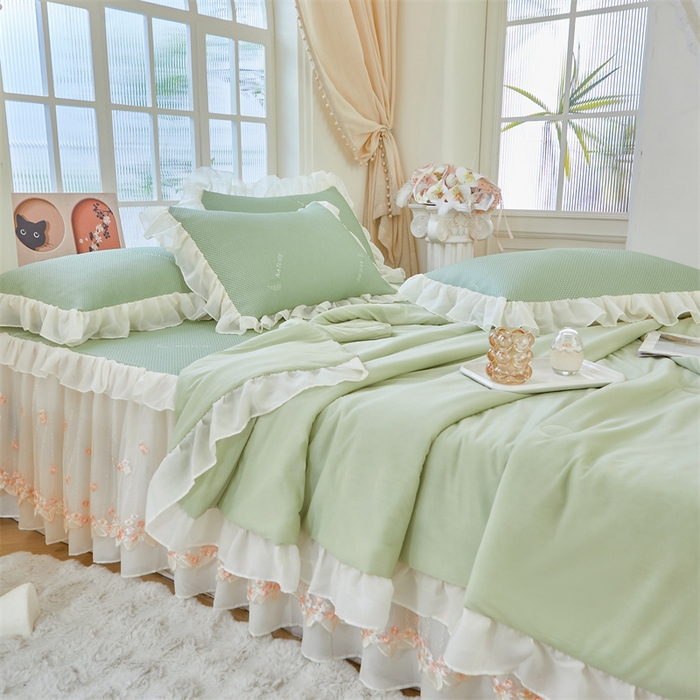 91家纺网 家纺一手货源 找家纺 虹星家纺 2025新款A类冰感凉豆豆床裙席三件套-素夏 素夏-抹茶绿