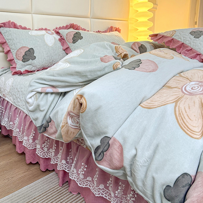 91家纺网 家纺一手货源 找家纺 梦柏家纺 2025新款牛奶绒夹棉床盖四件套 蓓思