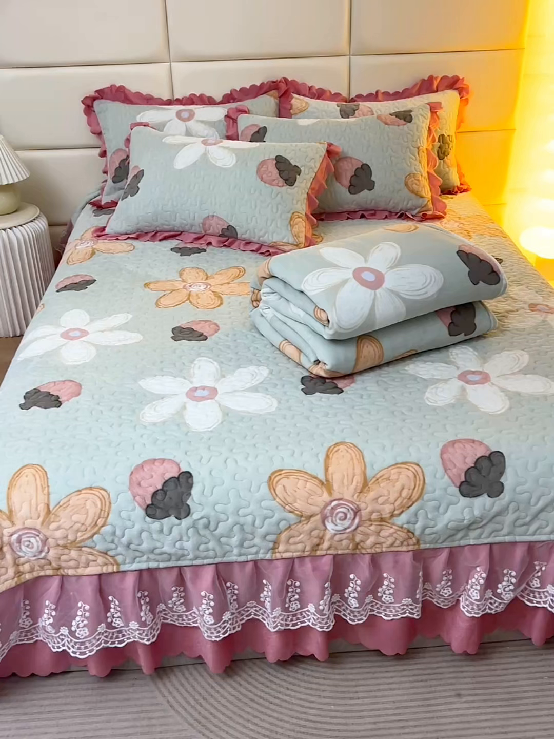 91家纺网 家纺一手货源 找家纺 梦柏家纺 2025新款牛奶绒夹棉床盖四件套 蓓思