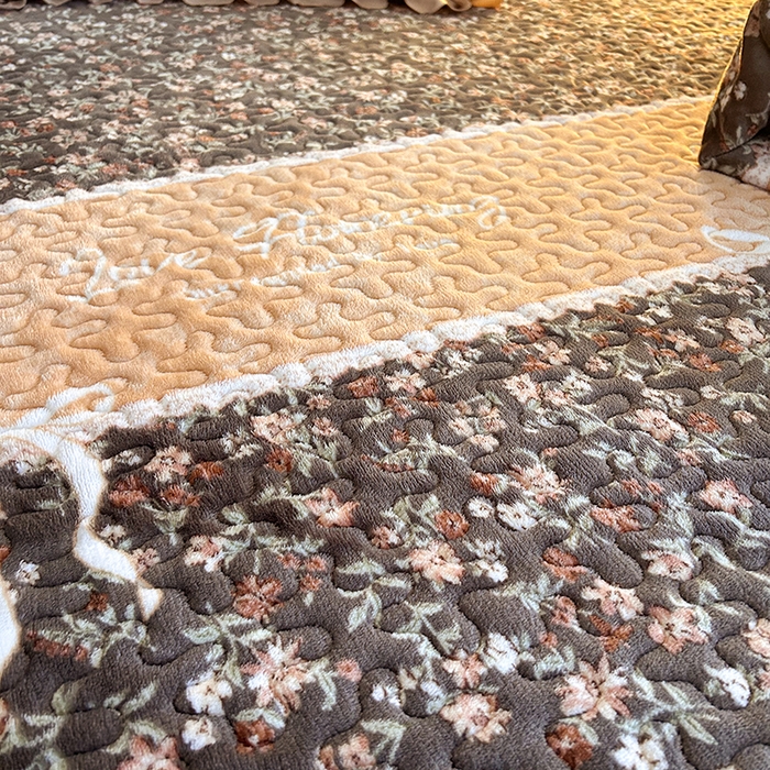 91家纺网 家纺一手货源 找家纺 梦柏家纺 2025新款牛奶绒夹棉床盖四件套 叠翠流金