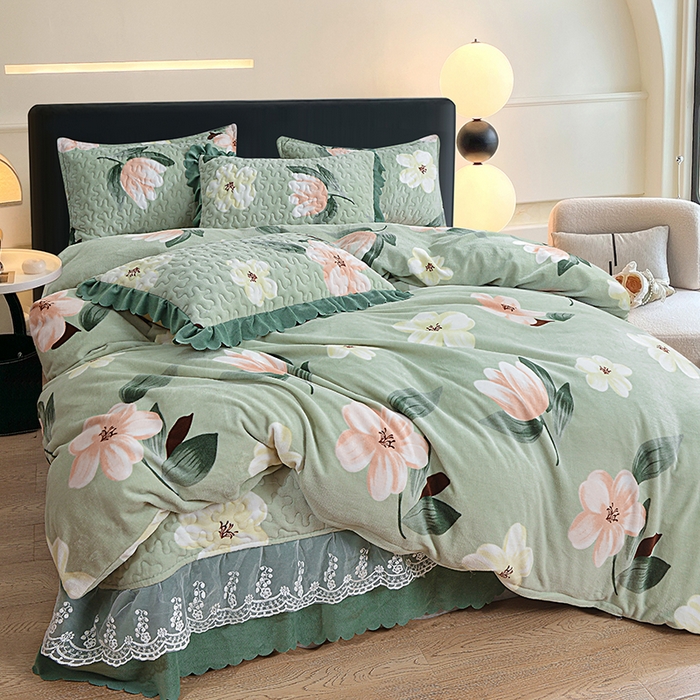 91家纺网 家纺一手货源 找家纺 梦柏家纺 2025新款牛奶绒夹棉床盖四件套 繁花