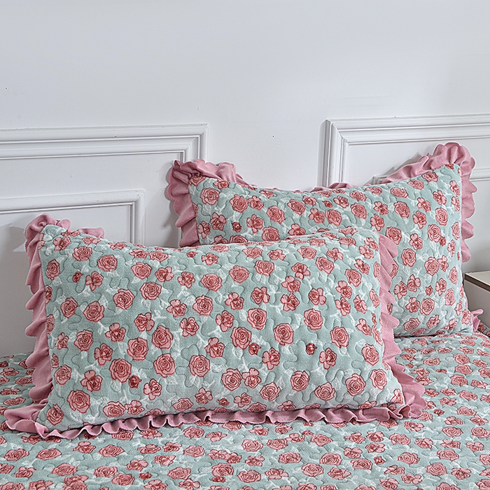 91家纺网 家纺一手货源 找家纺 梦柏家纺 2025新款牛奶绒夹棉床盖四件套 粉色玫瑰