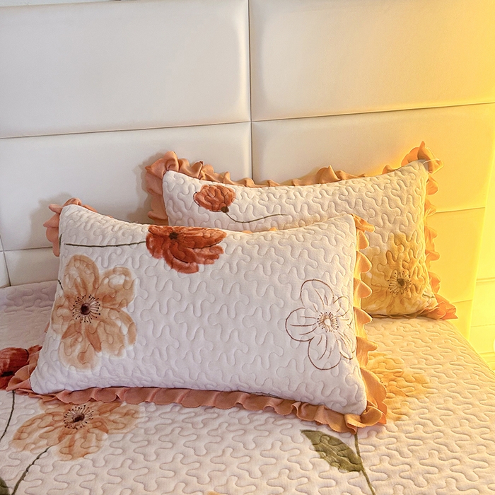 91家纺网 家纺一手货源 找家纺 梦柏家纺 2025新款牛奶绒夹棉床盖四件套 花团锦簇