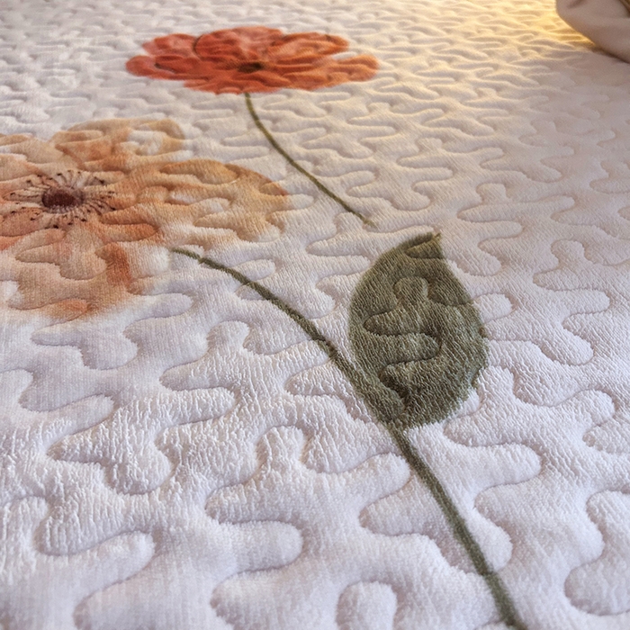 91家纺网 家纺一手货源 找家纺 梦柏家纺 2025新款牛奶绒夹棉床盖四件套 花团锦簇