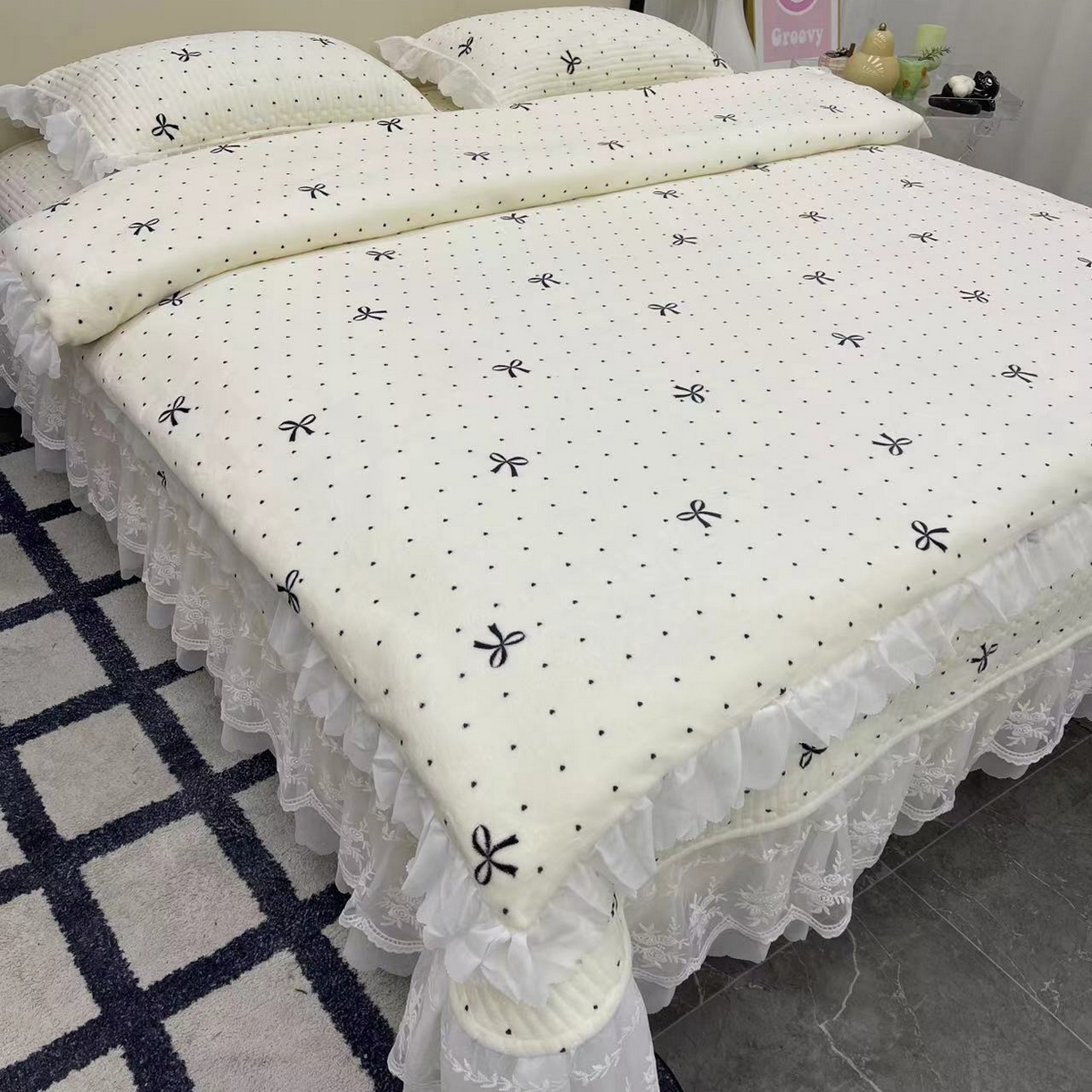 禧瑞谷 2025新款冬季牛奶绒双层蕾丝花边床盖三件套床盖四件套 点点蝴蝶结