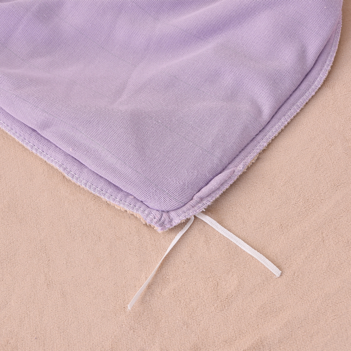 91家纺网 家纺一手货源 找家纺 湘雪家居  2025新款高克重纯色刺绣拼角床单床笠床盖款四件套 熏韵紫