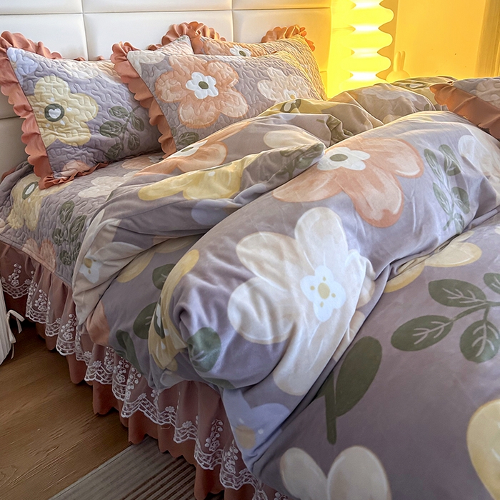 91家纺网 家纺一手货源 找家纺 梦柏家纺 2025新款牛奶绒夹棉床盖四件套 花语