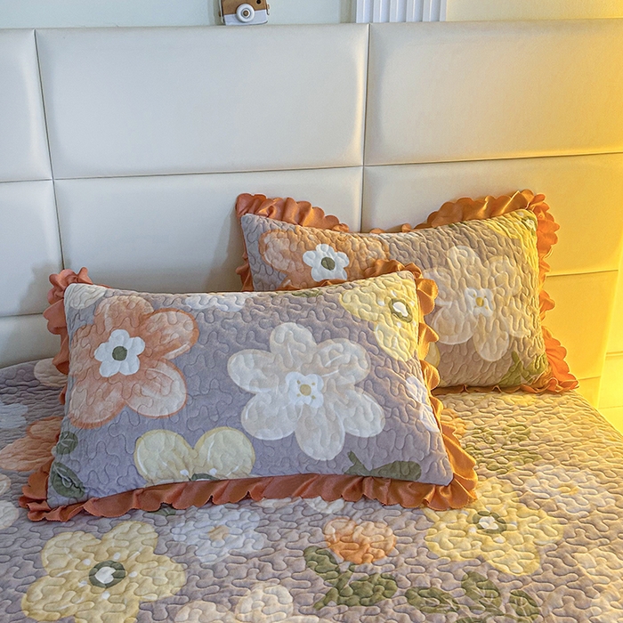 91家纺网 家纺一手货源 找家纺 梦柏家纺 2025新款牛奶绒夹棉床盖四件套 花语