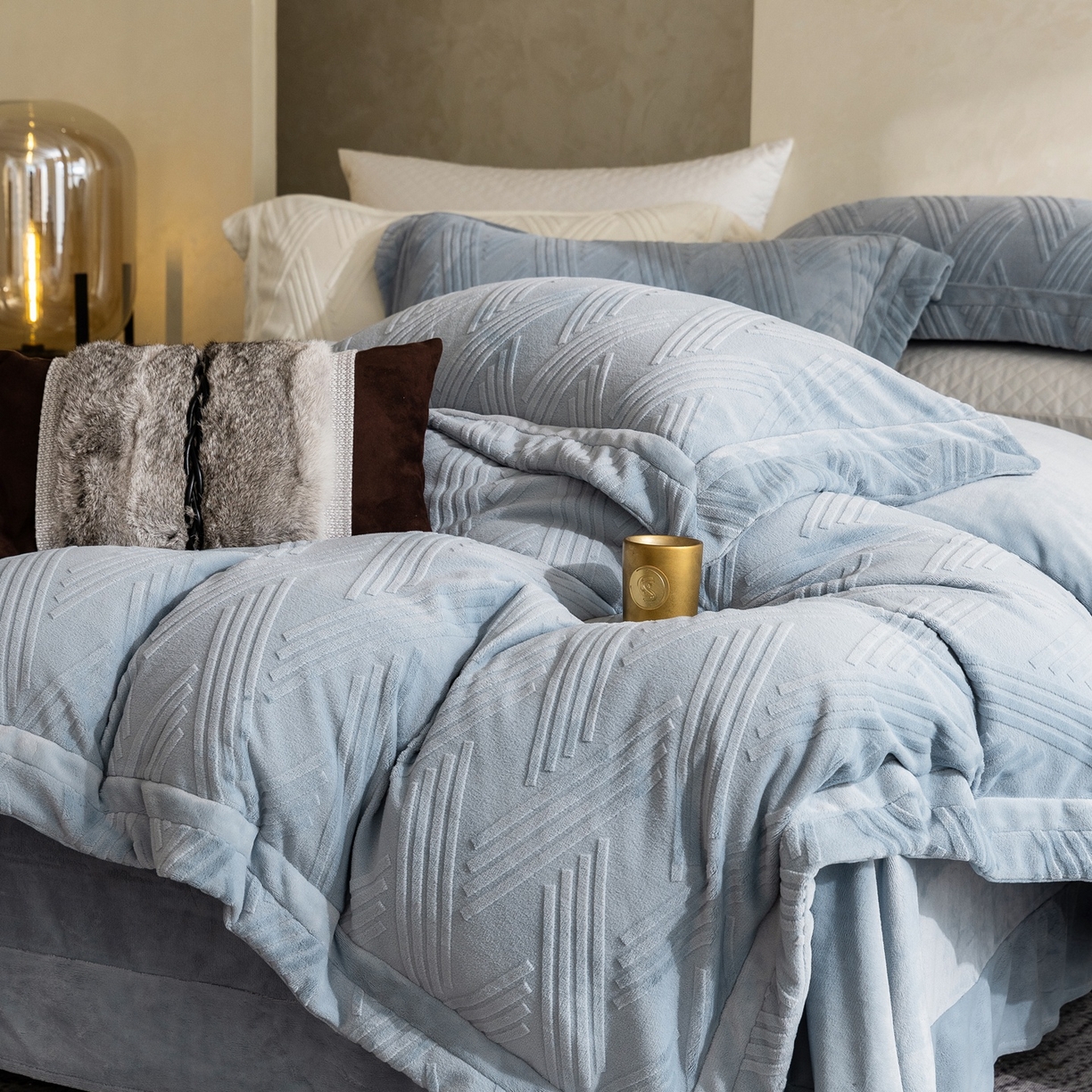 91家纺网 家纺一手货源 找家纺 （总）瑞雪家居 2025新款全消光雕花牛奶绒四件套-元晞